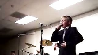 Соліст групи Shira Chadasha