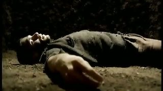 Человек в яме