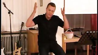 Кирьяков - Знающий дела наши