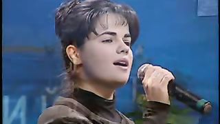 Ульяна и Лариса Северенюк - Господь нас сотворил