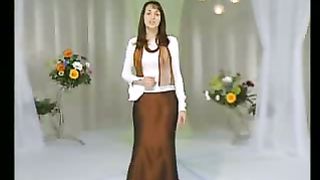 Ксения Лапицкая - Он так любит