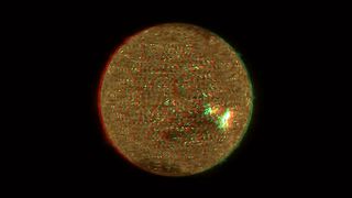 Солнце в 3D Смотреть в красно-синих очках