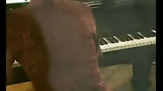 Елена Крупская - Ближе всё ближе