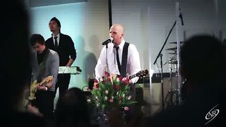 Наш Бог Великий (прославление в церкви)