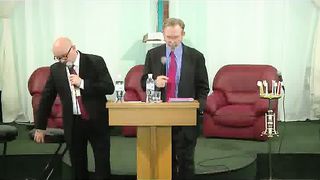 Ричард Хейз - 1. Библеистика и церковь