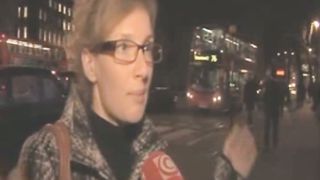 Прийомна мати втікає