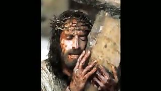 Я стою у креста