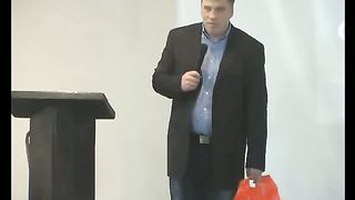 Денис Малютин - Зачем вы носите с собой камни