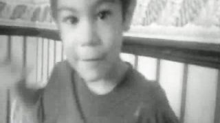 Британська соціалка забрала трьох дітей