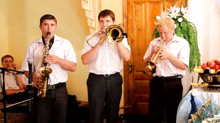 Группа Сион - Помолимось Богу