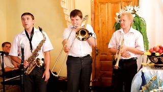 Группа Сион - Помолимось Богу