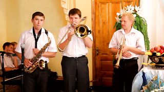 Группа Сион - Помолимось Богу