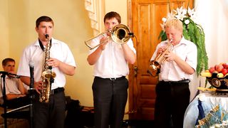 Группа Сион - Помолимось Богу