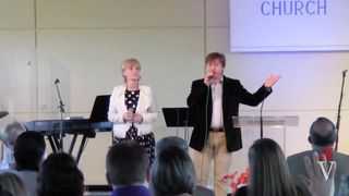 Олег и Елена Майовские - Вся слава Тебе наш Господь