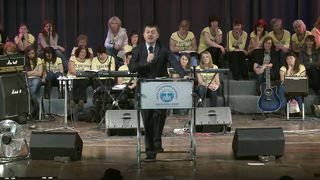 Денис Подорожный - Бог меняет людей, не опускай руки