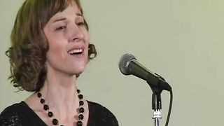 Лена Релеза - Божья Мать Младенца на руках качала