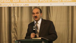 Віктор Вознюк - Стосунки в сім'ї