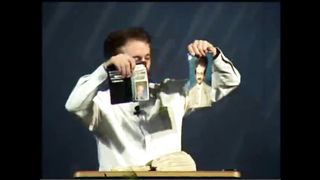 История Рея Комфорта - 10 из 10 человек умирают