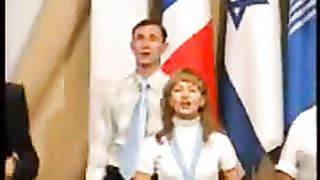 Он помог мне открыть