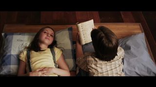 Пропавший медальон (2013)