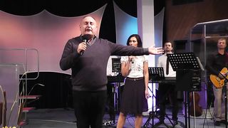 Артур Симонян - Забывая заднее, простираясь вперед