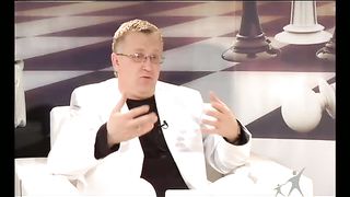 Два портфеля - Эмиграция