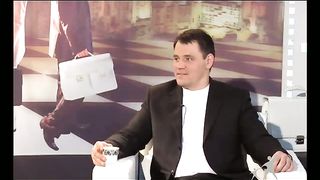 Два портфеля - Женское лидерство в церкви