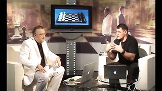 Два портфеля - Социальный протест