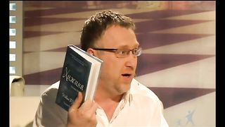 Два портфеля - Чернокожий бог в хижине маньяка