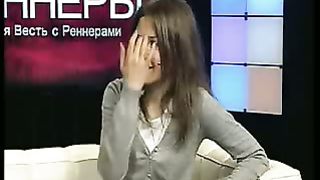 Благая весть с Реннерами - Cплетни