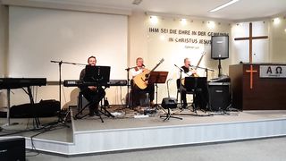 Трио "Новая жизнь" - Выступление в церкви