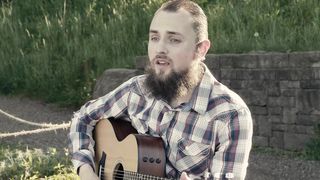 Simon Khorolskiy - В Тихий Вечер Склоняю Я Колени в Тиши