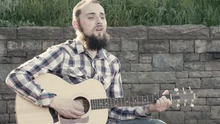 Simon Khorolskiy - В Тихий Вечер Склоняю Я Колени в Тиши