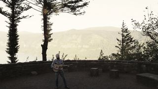 Simon Khorolskiy - В Тихий Вечер Склоняю Я Колени в Тиши