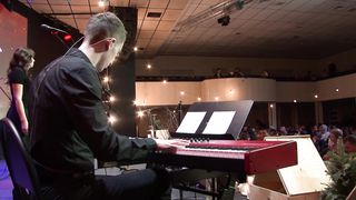 Скиния - То быстрей то тише