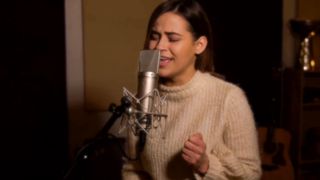 Сусанна Шарикова - Стучит, Стучит