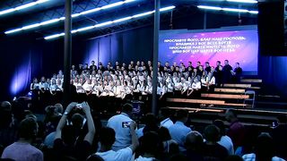 Слав Його (Бог моря і гори, землю сотворив)