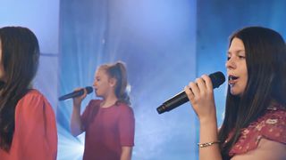 Вероника и Ванесса Андрощук, Элани Москалу - Не грусти