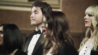 Камерный хор Оазиз - Умирая нас любил