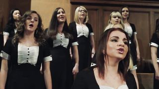 Камерный хор Оазиз - Умирая нас любил