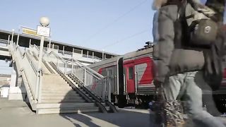 Светлана Малова - А Он любит