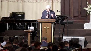 Михайло Паночко - Служіння лідера молоді