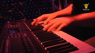 Джонатан і Стефані Маркі - Світильник