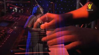 Джонатан і Стефані Маркі - Світильник