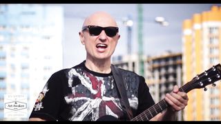 Валерий Короп - Я стою на крыше