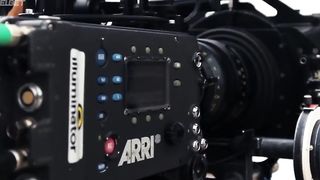 Километры между нами (2017)