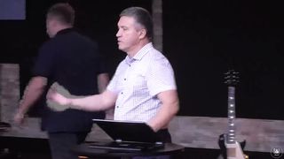 Сергей Гаврилов - Он отчаянно нас жаждет