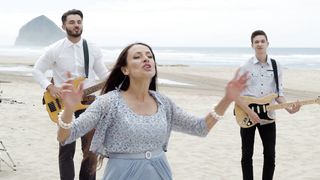 Бейт Алель - Хвалите Творца Вселенной