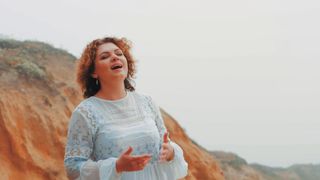 Anna Balan-Hodgkins - Небеса