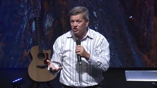 Александр Пекун - Жизнь Сопровождаемая Помазанием